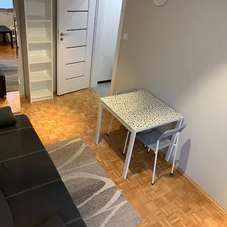 2-bedroom Modern Flat Near Baltic - 40m2- Location !!! グダニスク